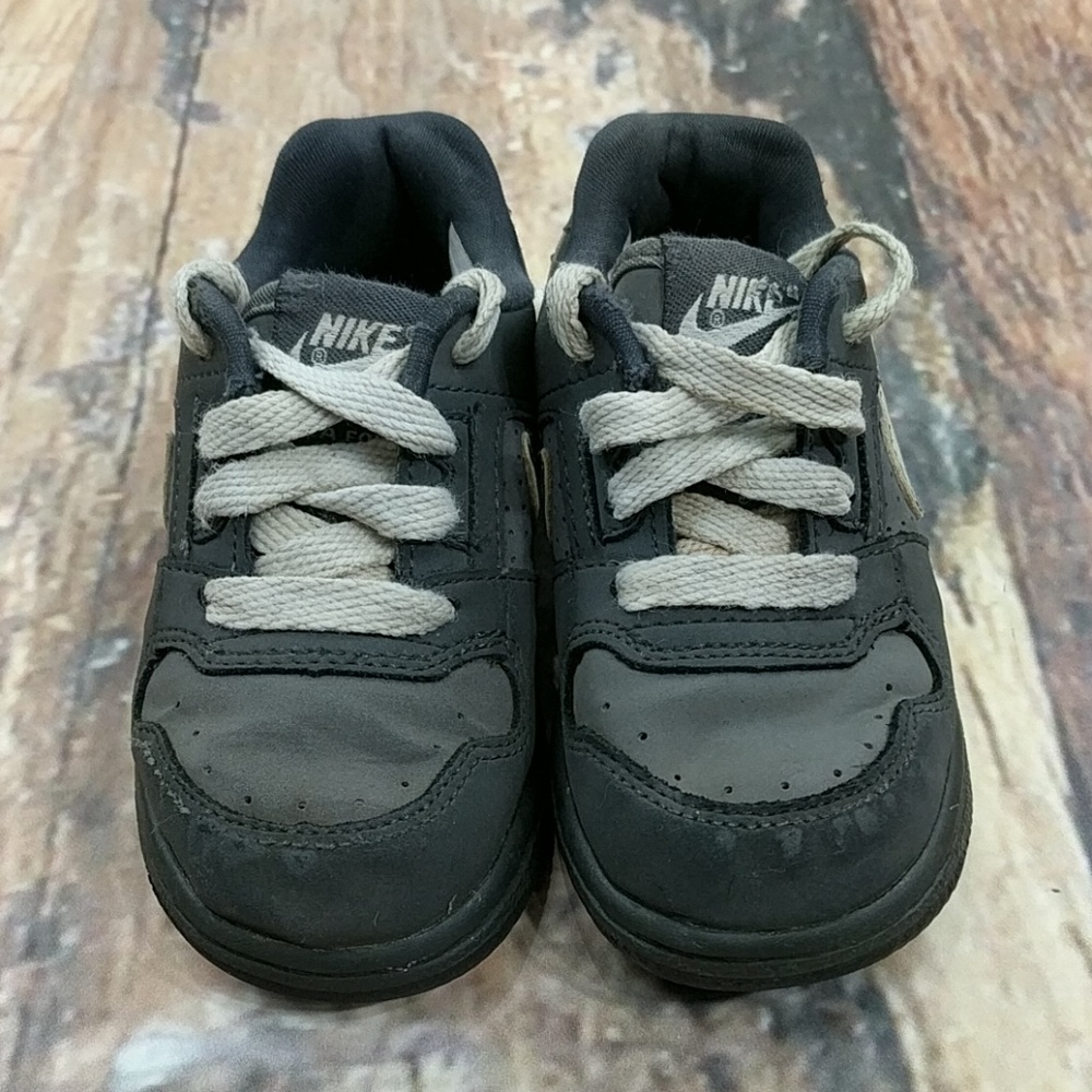 NIKE Delta Force Toddler Sz 4 C - Picture 2 of 8